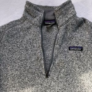 Grey Patagonia Women’s quarter zip